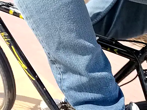 Snapshot of FireFox_Feel chatting on 03.17.25 FireFox Feel online show from 03.17.25