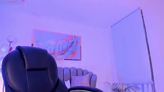 Snapshot of ZoePresleyX chatting on 11.06.25 ZoePresleyX online show from 11.06.25