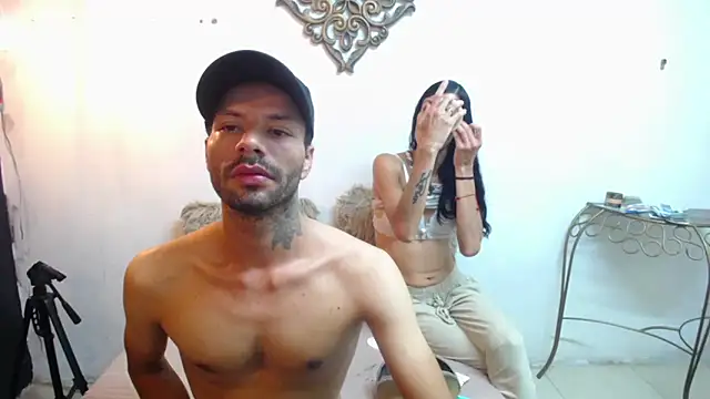 Snapshot of SexyKataShow chatting on 12.14.25 SexyKataShow online show from 12.14.25