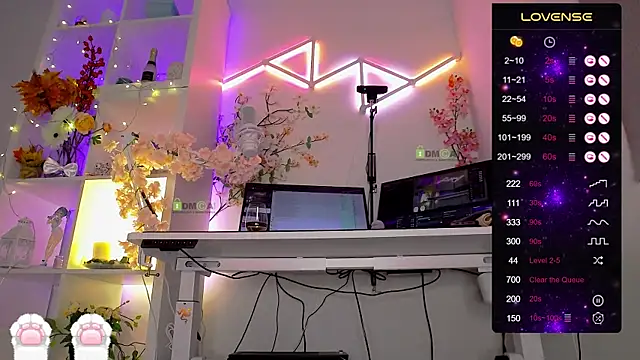 Elena-Marilyn online show from 11.18.25