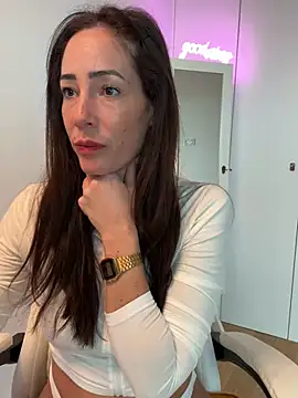 SweeetAlegra online show from 03.18.25