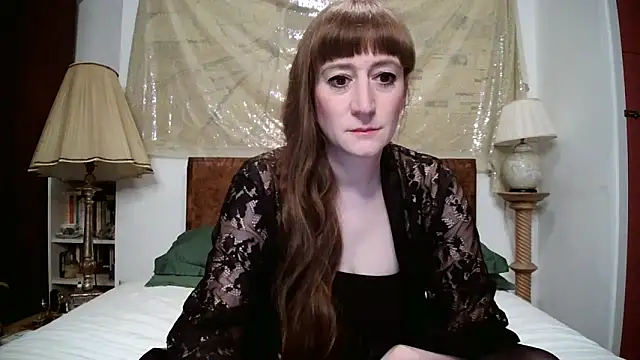 Snapshot of LemmieRed chatting on 11.19.25 LemmieRed online show from 11.19.25