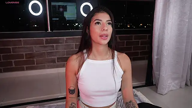 Snapshot of Veronica_ar chatting on 02.19.25 Veronica ar online show from 02.19.25