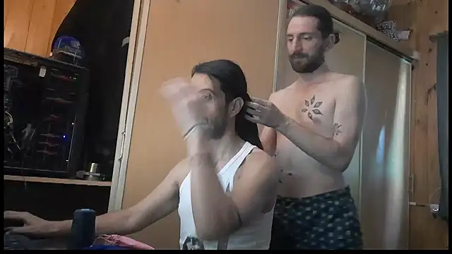 Snapshot of Paniawa chatting on 03.28.26 Paniawa online show from 03.28.26