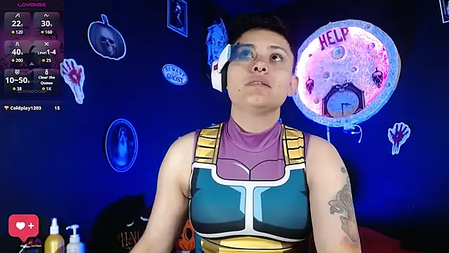 girl intense444 online show from 10.31.25