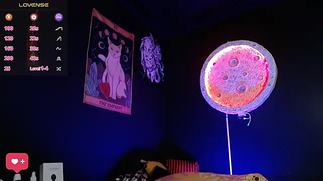 girl intense444 online show from 11.14.25