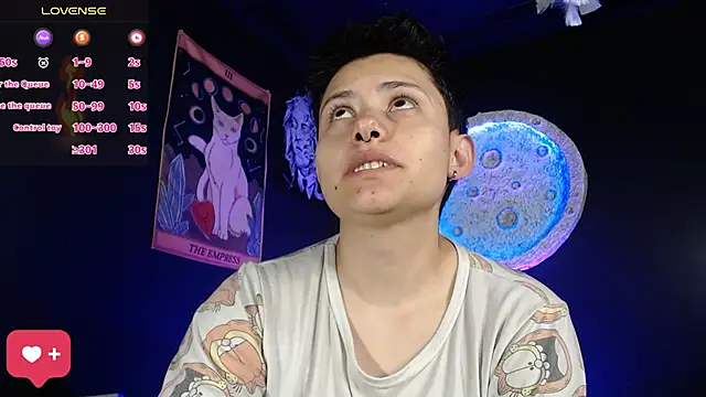 girl intense444 online show from 11.29.25