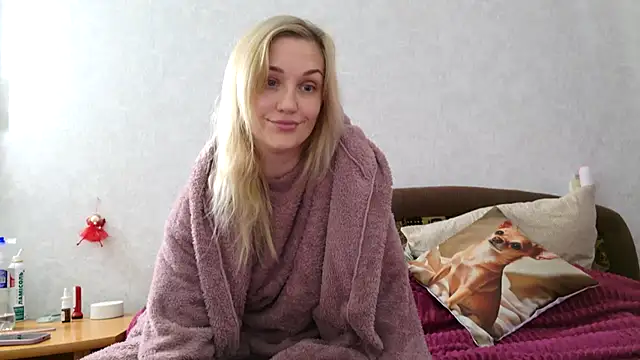 ModelEva online show from 10.24.25