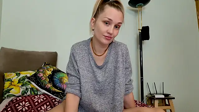 ModelEva online show from 11.29.25