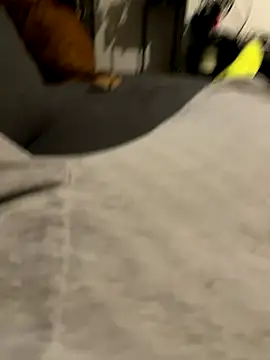 Snapshot of geilmeisje98 chatting on 10.24.25 geilmeisje98 online show from 10.24.25