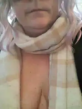 Snapshot of germanwoman01 chatting on 02.22.26 germanwoman01 online show from 02.22.26