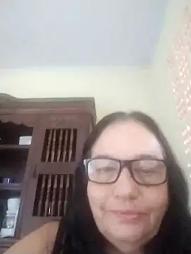 Snapshot of catdool chatting on 01.18.25 catdool online show from 01.18.25