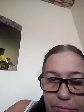 Snapshot of catdool chatting on 01.24.25 catdool online show from 01.24.25