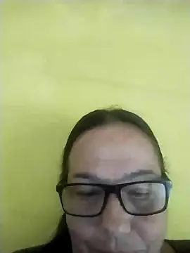 Snapshot of catdool chatting on 02.07.25 catdool online show from 02.07.25