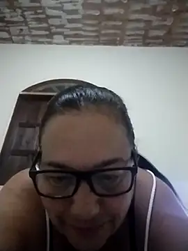 Snapshot of catdool chatting on 02.11.25 catdool online show from 02.11.25