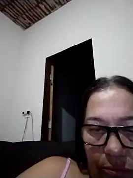 Snapshot of catdool chatting on 03.02.25 catdool online show from 03.02.25