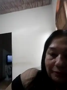 Snapshot of catdool chatting on 10.26.25 catdool online show from 10.26.25