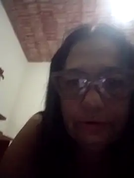 Snapshot of catdool chatting on 11.01.25 catdool online show from 11.01.25