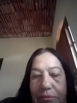 Snapshot of catdool chatting on 11.23.25 catdool online show from 11.23.25