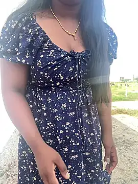 Dhiyapink online show from 12.09.24