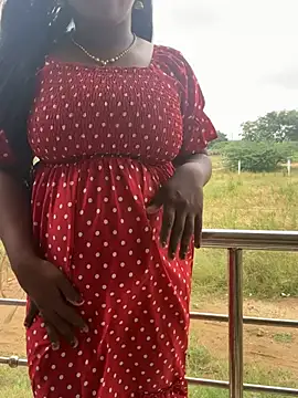 Dhiyapink online show from 01.15.25