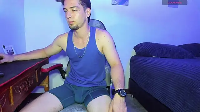 Alex smith00 online show from 10.29.25