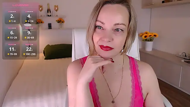 Tilly Eliot online show from 09.20.25
