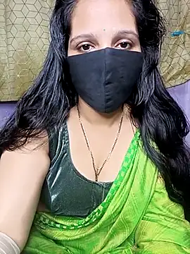 Snapshot of Rising_Smiler chatting on 02.16.25 Rising Smiler online show from 02.16.25