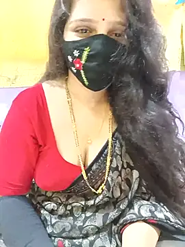 Snapshot of Rising_Smiler chatting on 10.02.25 Rising Smiler online show from 10.02.25