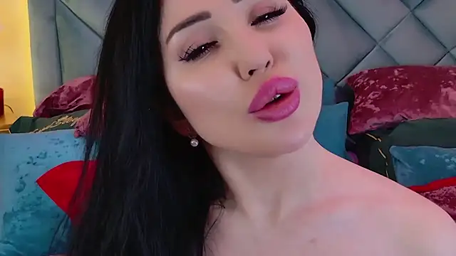 Snapshot of Dalia_Lavish chatting on 02.21.25 Dalia Lavish online show from 02.21.25