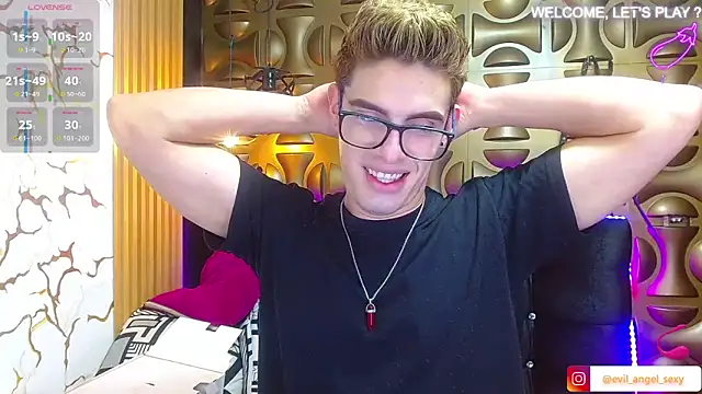 angel sexyevil online show from 11.28.25