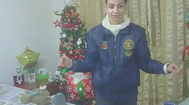 Snapshot of hotSANDRA_STARR chatting on 12.19.24 hotSANDRA STARR online show from 12.19.24