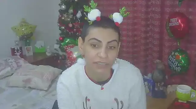 Snapshot of hotSANDRA_STARR chatting on 12.23.24 hotSANDRA STARR online show from 12.23.24