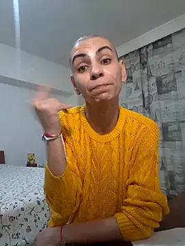 Snapshot of hotSANDRA_STARR chatting on 03.10.25 hotSANDRA STARR online show from 03.10.25