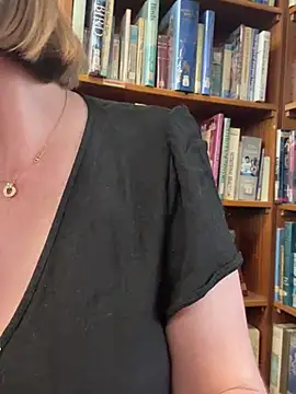 TopsyWilde online show from 01.14.25