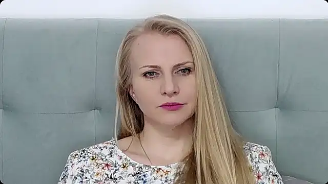 Snapshot of K__Adrienne chatting on 02.13.25 K  Adrienne online show from 02.13.25