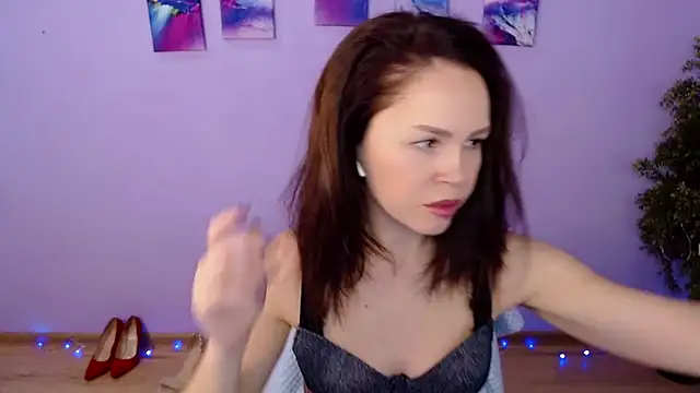 VickyGolden online show from 03.05.25