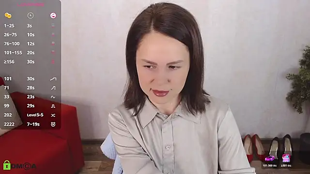 VickyGolden online show from 11.04.25