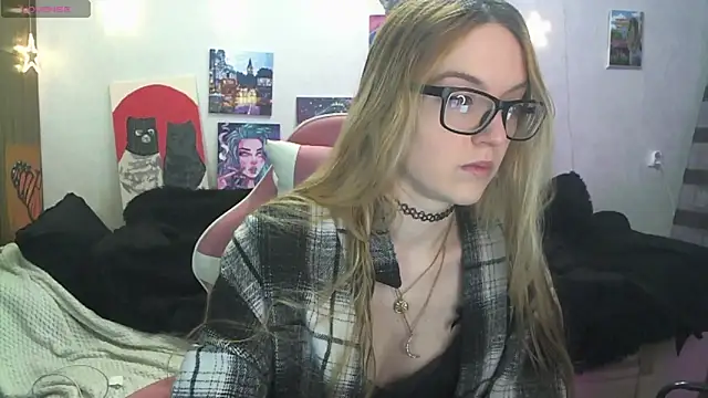 SecretSophia online show from 02.12.26