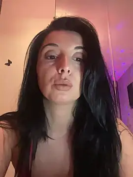 YreneRay online show from 12.10.24