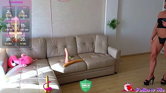 Snapshot of Rabbits_couplee chatting on 01.25.25 Rabbits couplee online show from 01.25.25