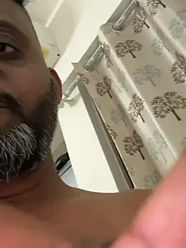 Snapshot of HIMSEXY chatting on 02.25.25 HIMSEXY online show from 02.25.25