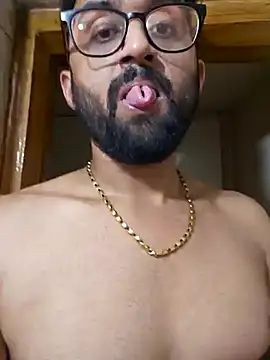 love4shownude online show from 03.18.25