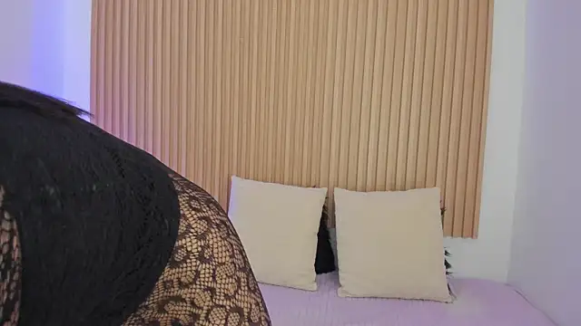 GenesisRuiz online show from 09.29.25