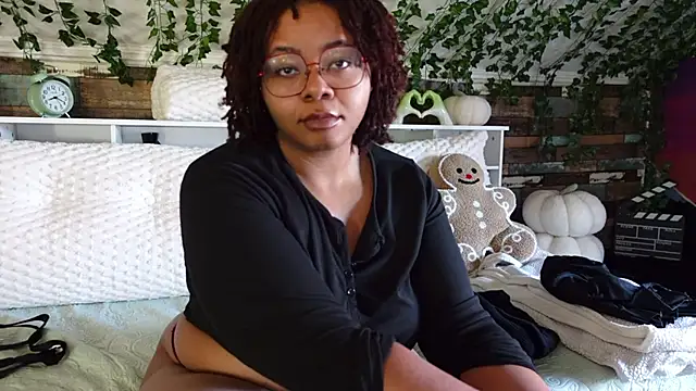 Snapshot of -khayaparker chatting on 03.03.25 -khayaparker online show from 03.03.25