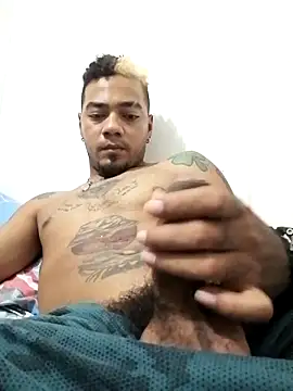 Snapshot of Elpichadura chatting on 10.19.25 Elpichadura online show from 10.19.25