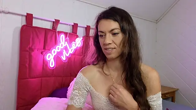 Snapshot of TiffanyDollxxx chatting on 11.06.25 TiffanyDollxxx online show from 11.06.25