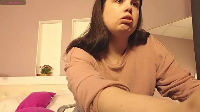 BattyMoll online show from 02.05.25