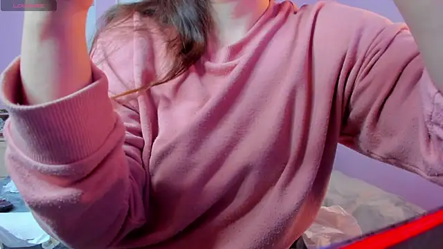 BattyMoll online show from 02.14.25