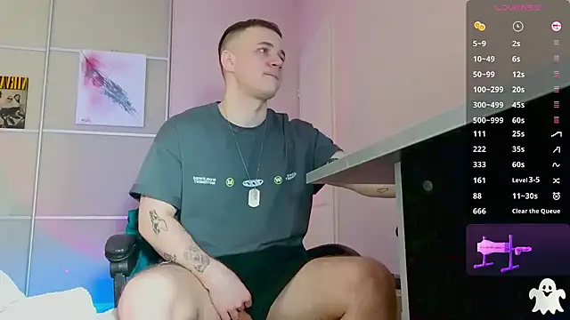 Snapshot of Ethan_and_mike chatting on 11.19.25 Ethan and mike online show from 11.19.25